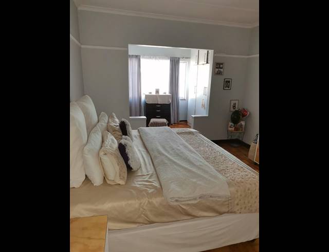 2 BEDROOM FLAT FOR SALE IN UMBILO